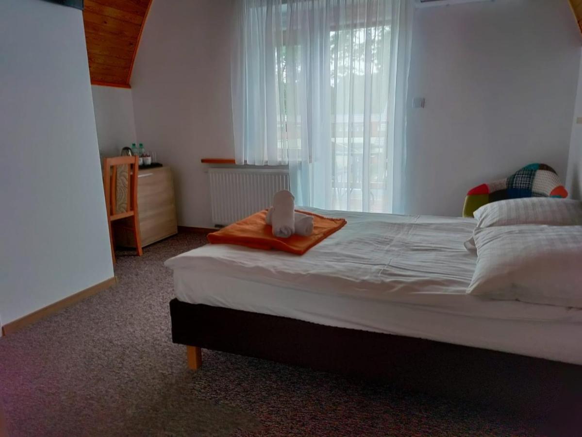 "Hel" Wieniec Zdroj Włocławek エクステリア 写真